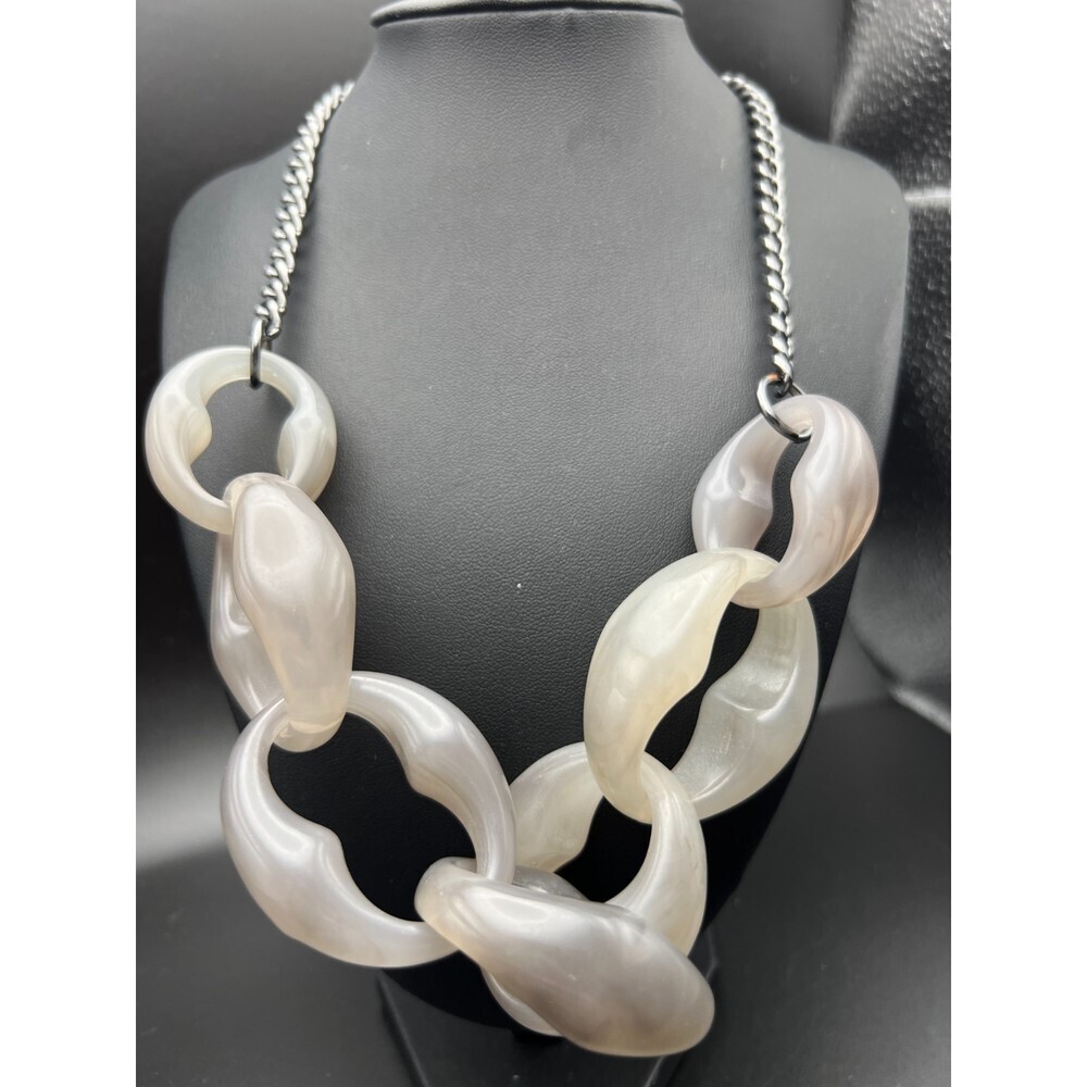 CHUNKY Ann Taylor LOFT Grey Linked Necklace